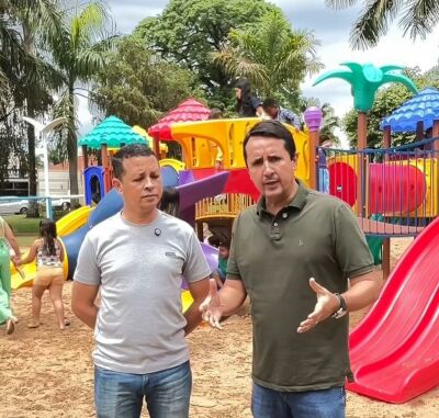 Imagem da notícia No mês das crianças, Prefeito Rodrigo Freitas ressalta a entrega de novo parquinho em Cassilândia
